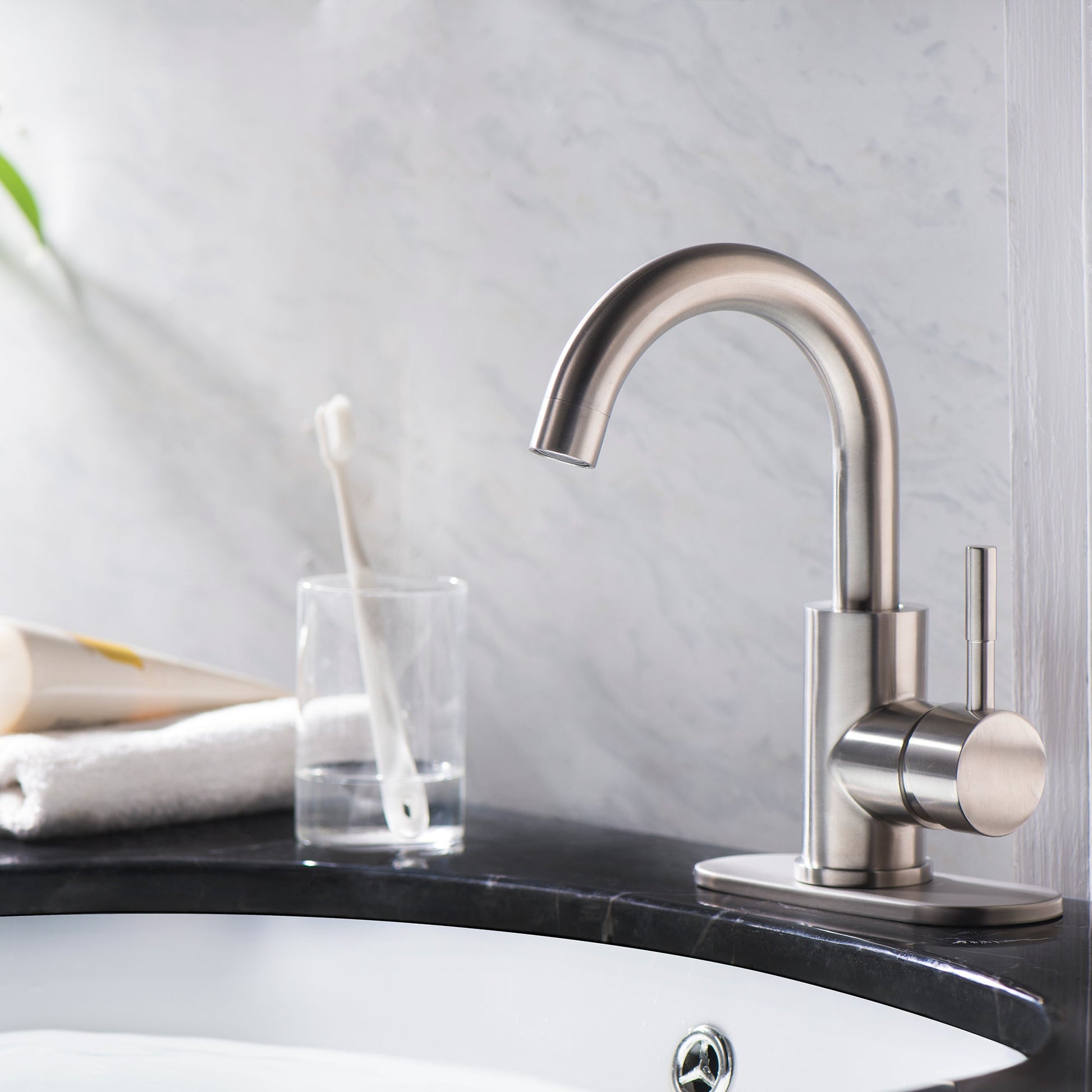 Lordear Brass Single-Handle Bathroom Faucet with Water Hoses  from Lordear